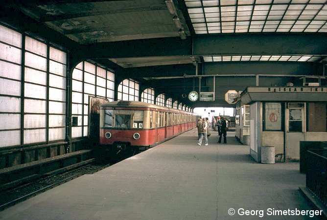 Bild: Zug Richtung Savignyplatz