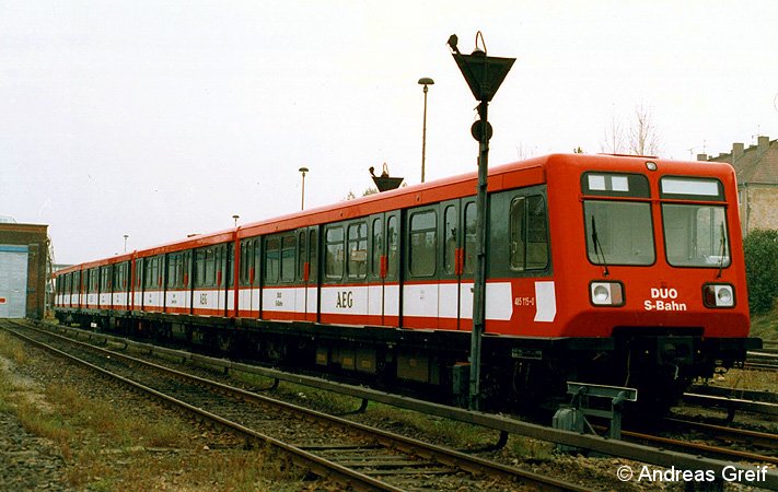 Duo-S-Bahn in Friedrichsfelde